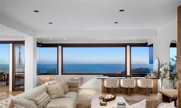 Laguna Beach, CA 92651,523 Emerald Bay