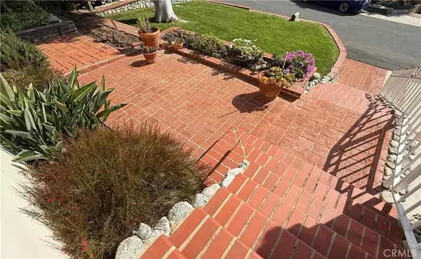 Laguna Beach, CA 92651,31332 Monterey Street