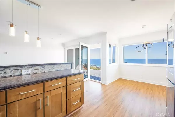 Laguna Beach, CA 92651,21722 Ocean Vista Drive #C
