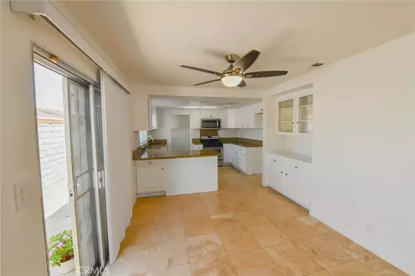 Hawthorne, CA 90250,12026 York Avenue