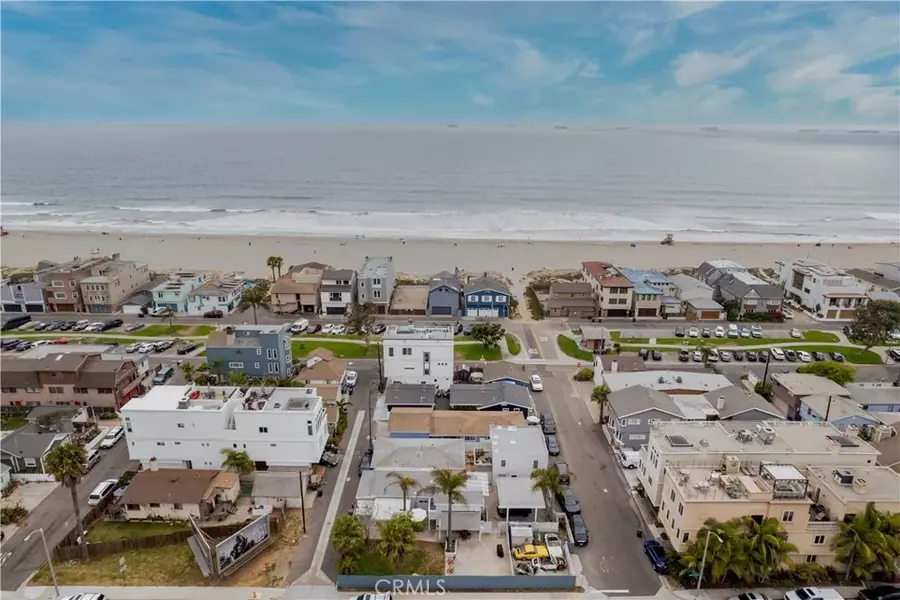 17016 7th Street, Sunset Beach, CA 90742