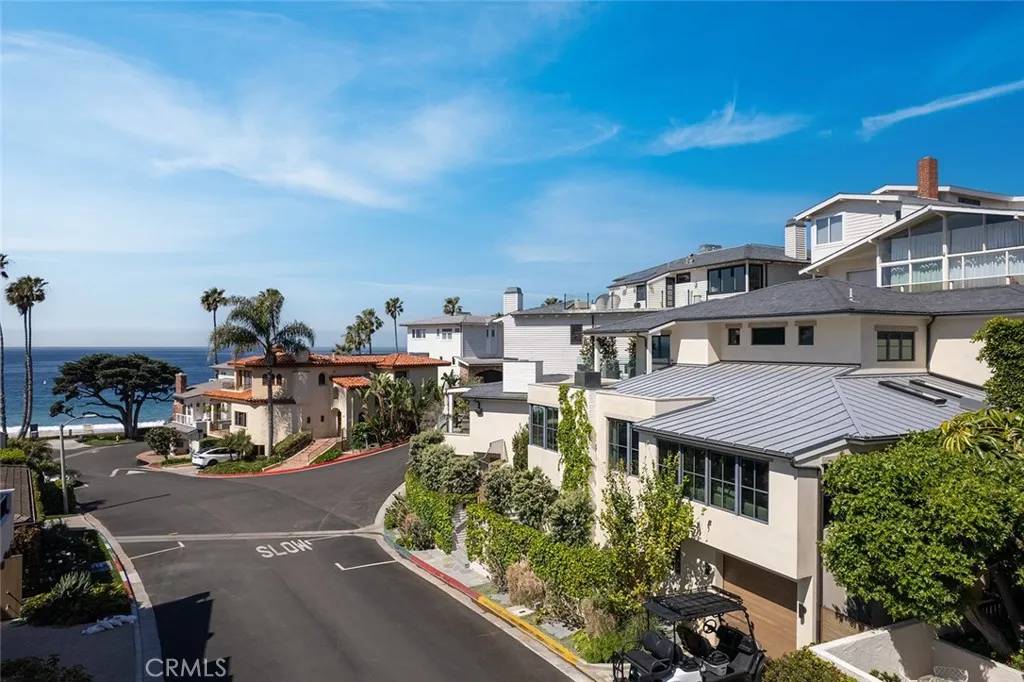 Laguna Beach, CA 92651,27 Emerald Bay