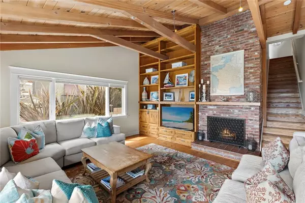 Laguna Beach, CA 92651,522 High Drive