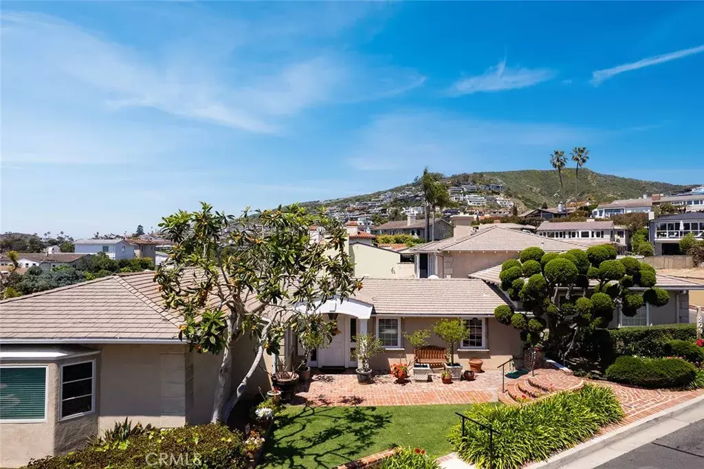 Laguna Beach, CA 92651,209 Emerald Bay