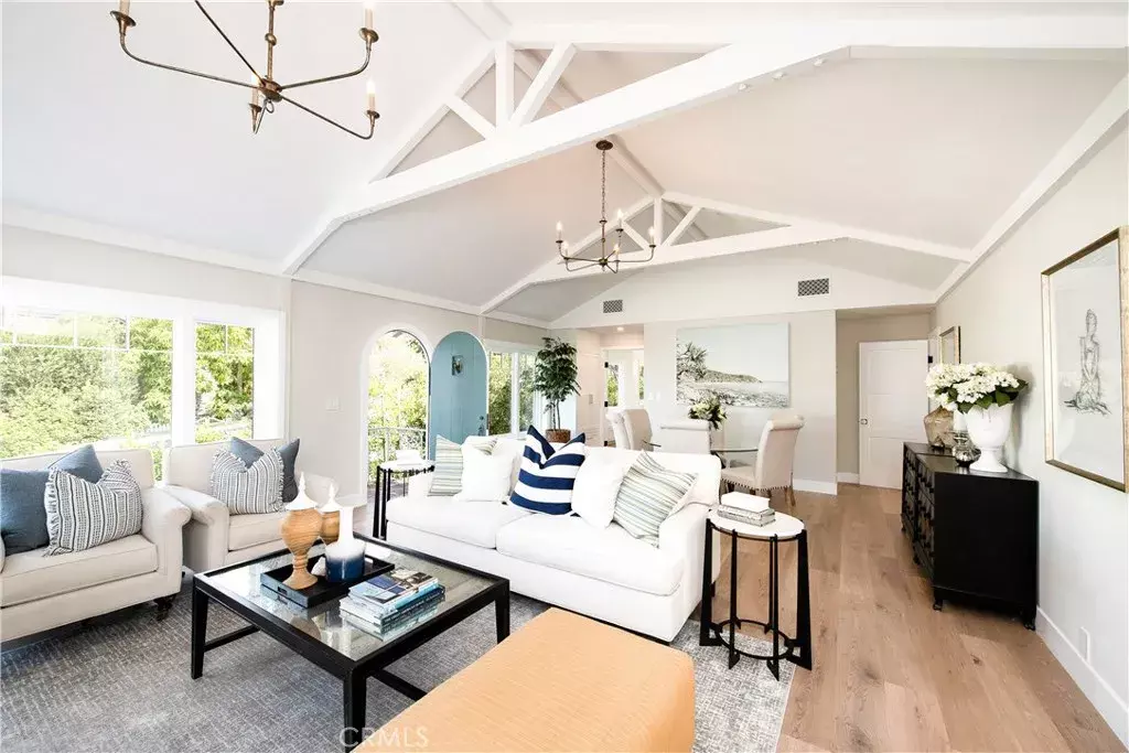Laguna Beach, CA 92651,567 Flora Street
