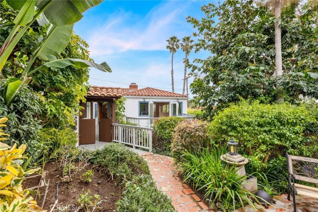 Laguna Beach, CA 92651,227 Ledroit Street
