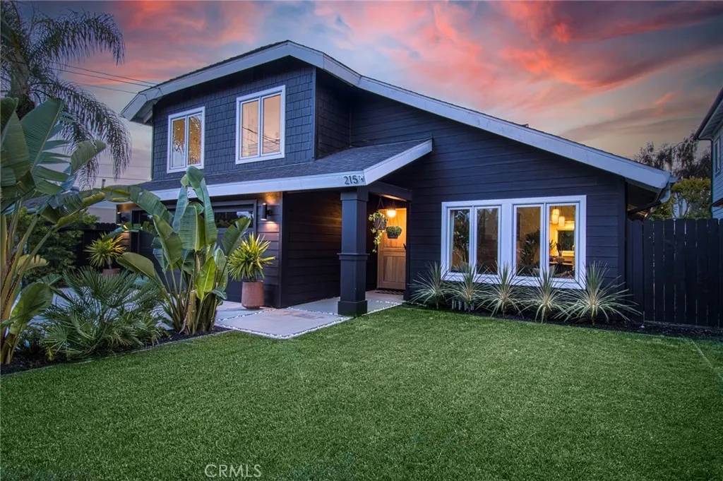 215 E 20th Street, Costa Mesa, CA 92627