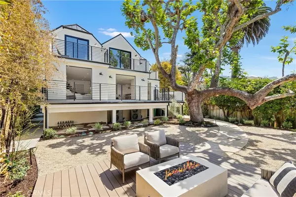 Laguna Beach, CA 92651,1759 Glenneyre Street