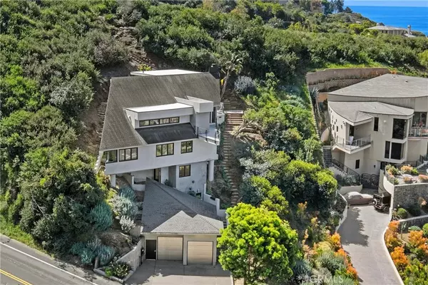 Laguna Beach, CA 92651,901 Summit Drive