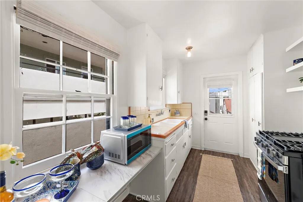 Laguna Beach, CA 92651,187 Lower Cliff Drive