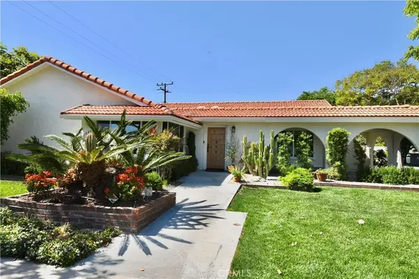 2821 Tucker Lane, Rossmoor, CA 90720