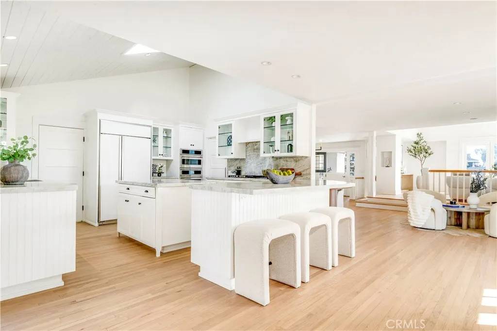 Laguna Beach, CA 92651,432 Holly Street