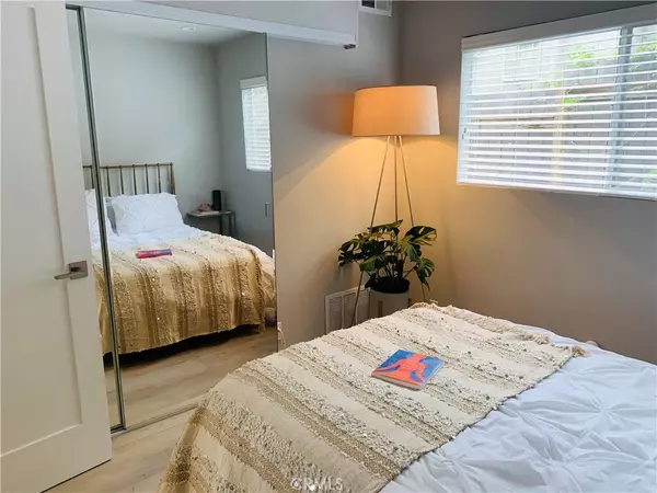 Laguna Beach, CA 92651,31501 Burnside Place
