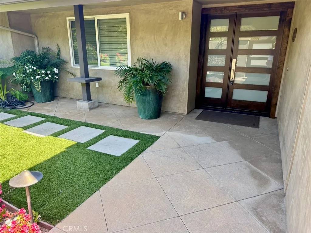 Laguna Beach, CA 92651,2745 Temple Hills Drive