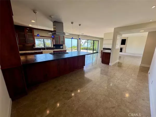 Laguna Beach, CA 92651,2745 Temple Hills Drive
