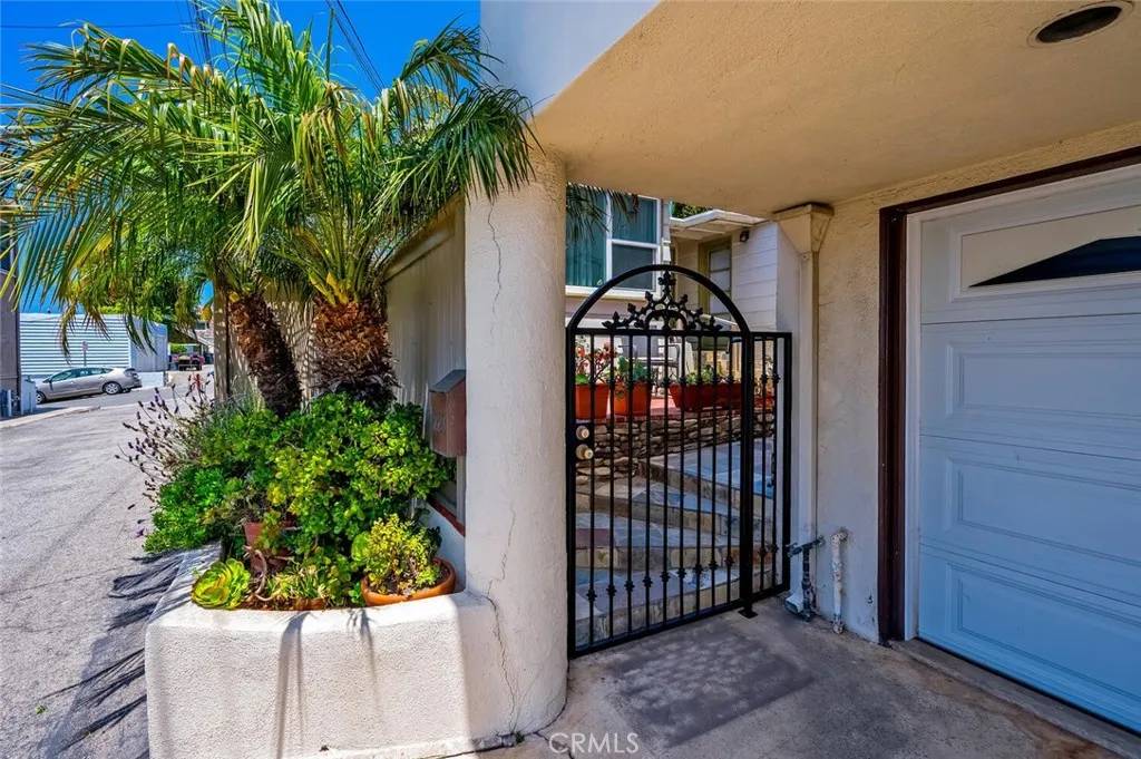 Laguna Beach, CA 92651,223 Chiquita Street #225