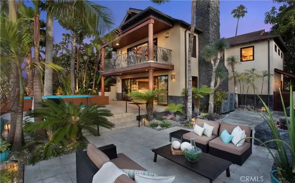 Newport Beach, CA 92663,3908 Channel Place