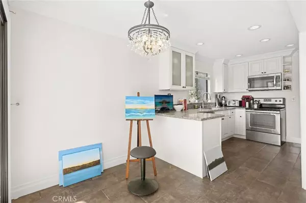 Laguna Beach, CA 92651,422 Cypress Street