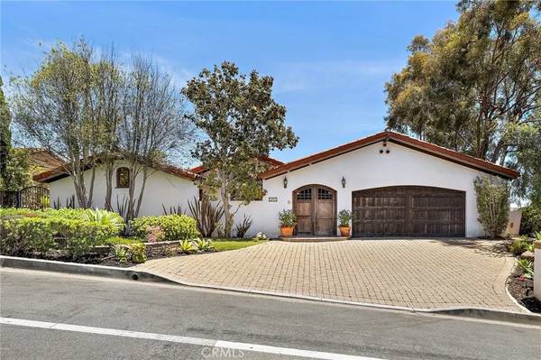 2575 Temple Hills Drive, Laguna Beach, CA 92651