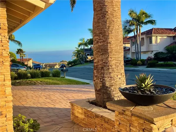 San Clemente, CA 92673,522 Calle Cuadra