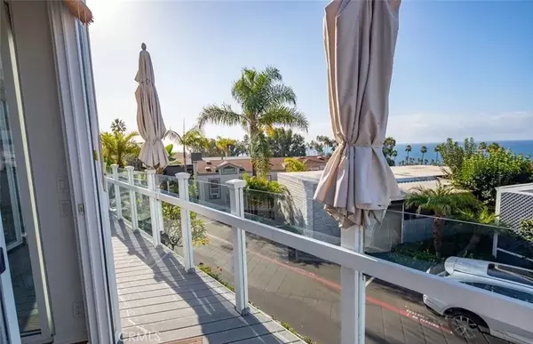 Laguna Beach, CA 92651,30802 Coast #C2