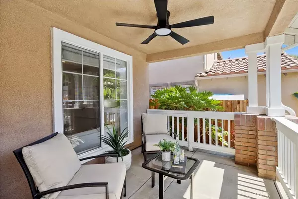 San Clemente, CA 92673,5417 Camino Mojado