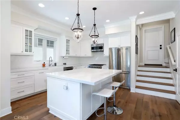 Corona Del Mar, CA 92625,613 Iris Avenue
