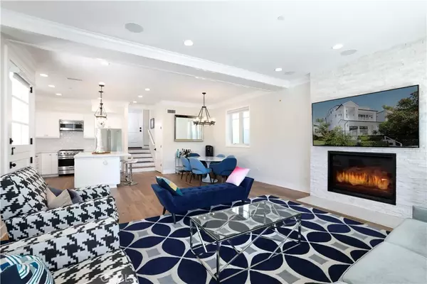 Corona Del Mar, CA 92625,613 Iris Avenue