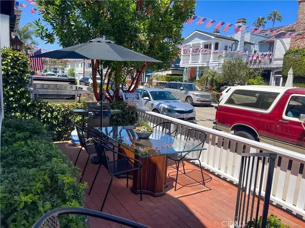 Newport Beach, CA 92662,315 Diamond Avenue