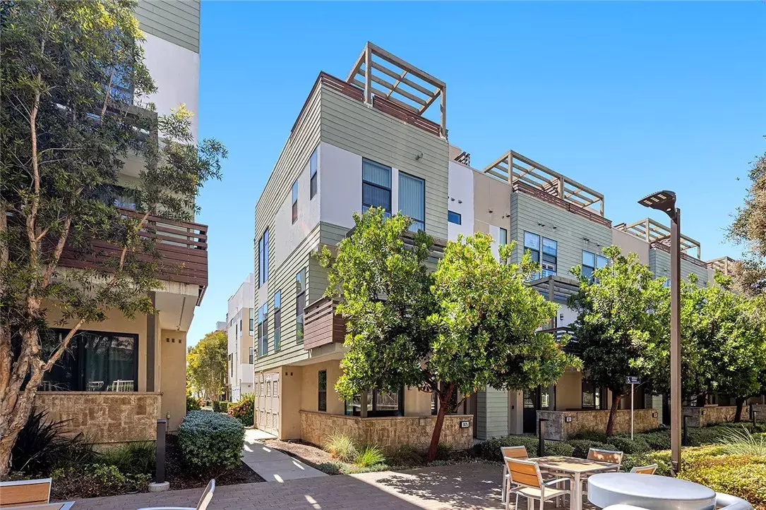 Costa Mesa, CA 92627,1675 Grand View