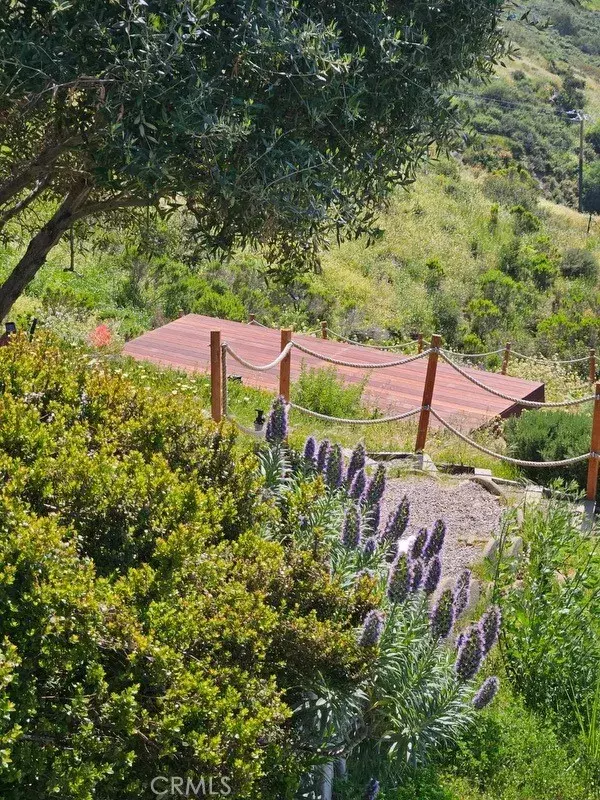 Laguna Beach, CA 92651,2516 Temple Hills Drive