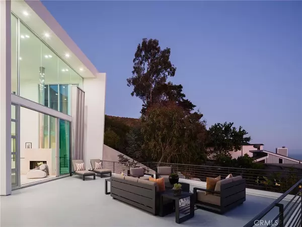 468 Ashton Drive, Laguna Beach, CA 92651