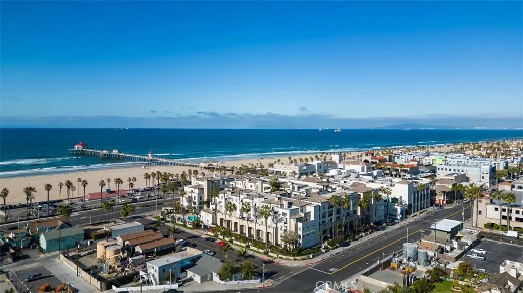 200 pacific coast Highway #M29, Huntington Beach, CA 92648