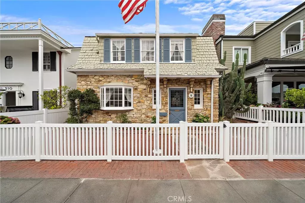 Newport Beach, CA 92662,308 Coral Avenue