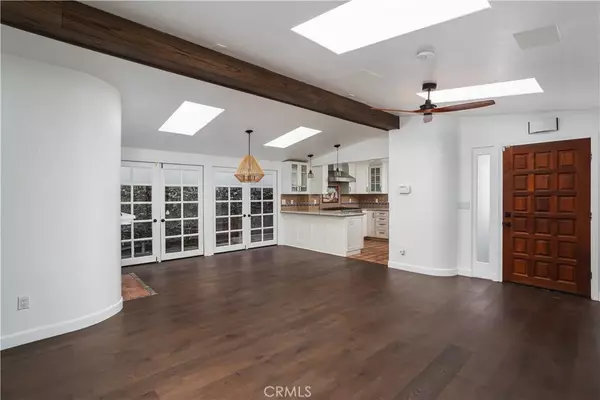San Clemente, CA 92672,306 Avenida Monterey