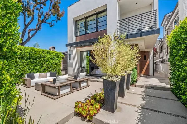 Corona Del Mar, CA 92625,426 Marguerite