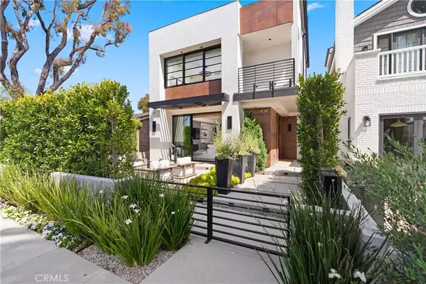 Corona Del Mar, CA 92625,426 Marguerite