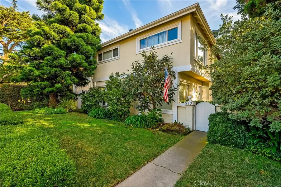 217 Cypress Street #B, Laguna Beach, CA 92651