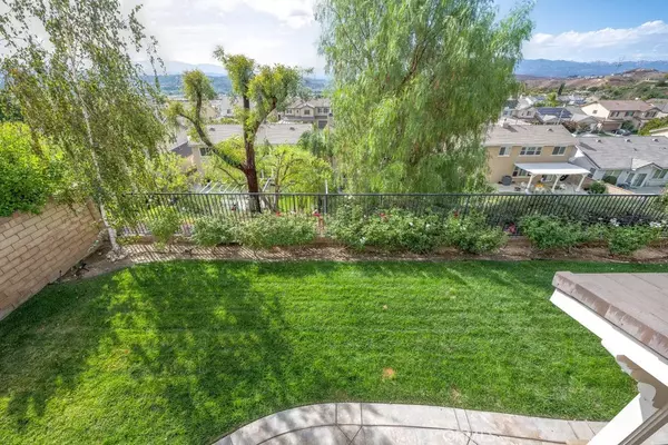 24030 Via Vizcaya, Valencia, CA 91354