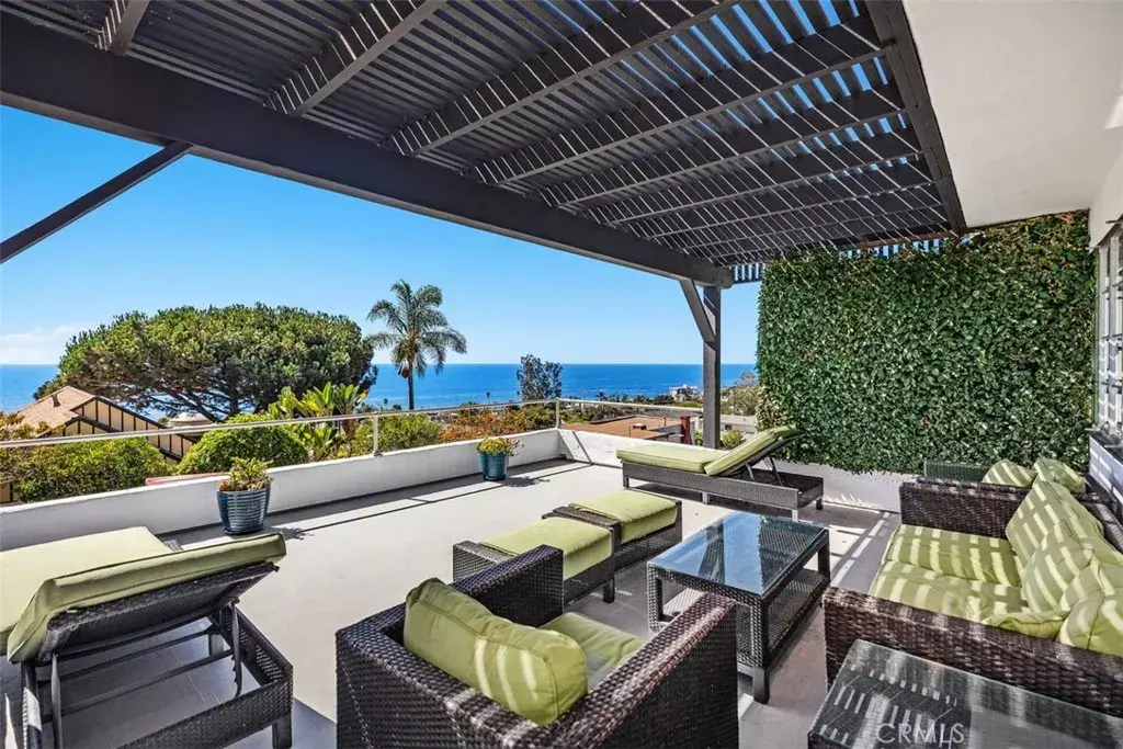 Laguna Beach, CA 92651,2142 Ruby