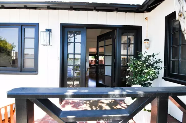 Laguna Beach, CA 92651,31695 Seacliff Drive