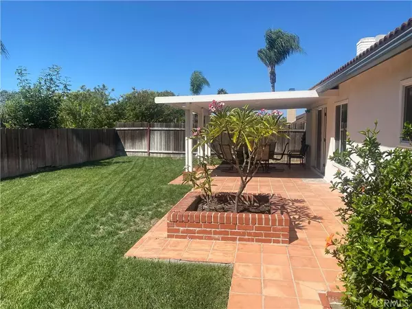 Laguna Hills, CA 92653,25181 Mackenzie Street