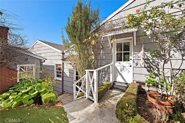 Laguna Beach, CA 92651,31531 Bluff Drive #Back