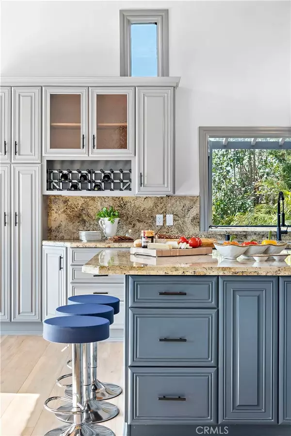 Laguna Beach, CA 92651,866 Coast View Drive