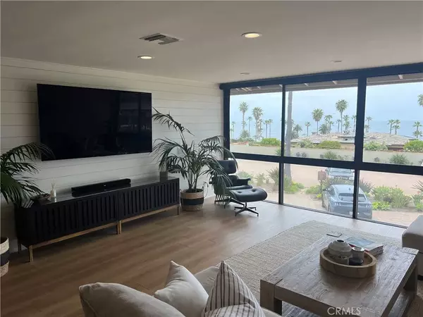 Laguna Beach, CA 92651,20 Blue Lagoon