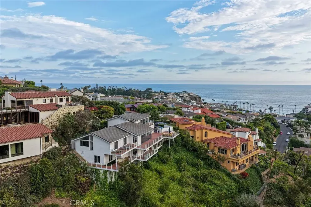 Laguna Beach, CA 92651,343 Emerald Bay