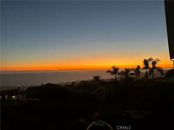 Laguna Beach, CA 92651,2805 Chillon