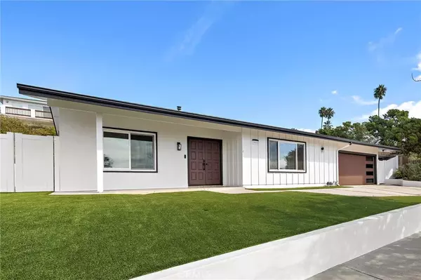 Laguna Beach, CA 92651,2960 Alta Laguna