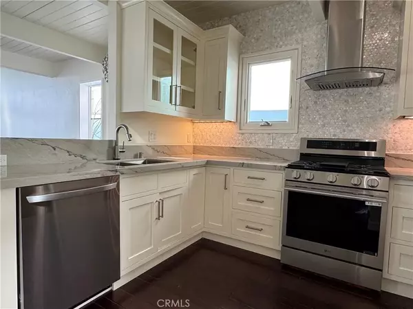 Laguna Beach, CA 92651,923 La Mirada
