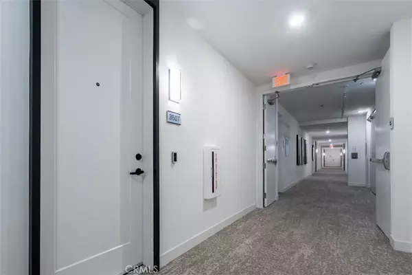 Irvine, CA 92612,3507 Rivington